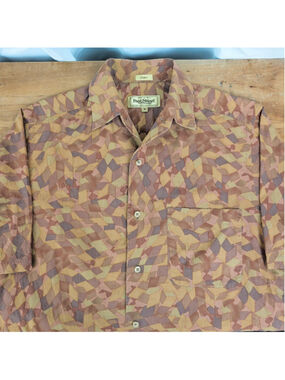 Men's Paul Stuart Italian Made Lightweight Geometric Pattern Short Sleeve Shirt